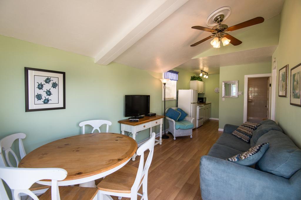 Silver Sands Villas Fort Myers Beach Exterior photo