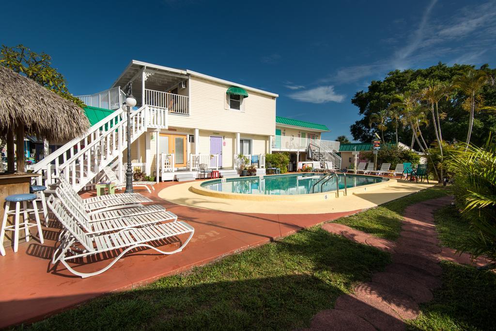 Silver Sands Villas Fort Myers Beach Exterior photo
