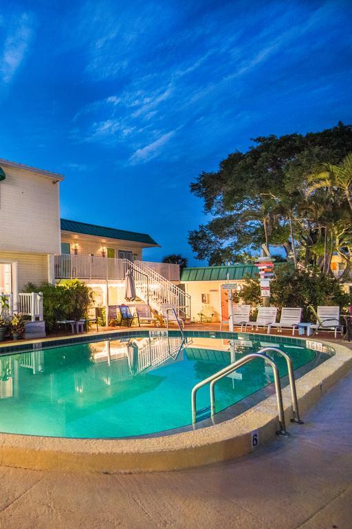 Silver Sands Villas Fort Myers Beach Exterior photo